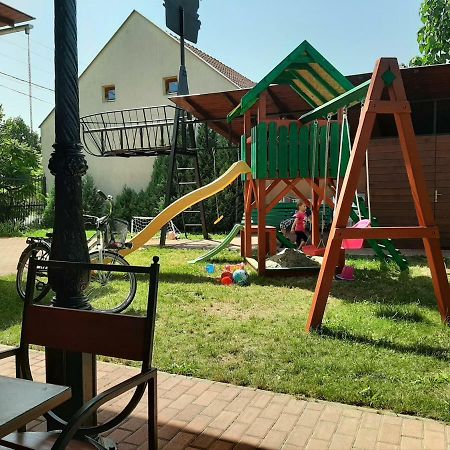 Gyulai Meseház Apartman Exterior foto