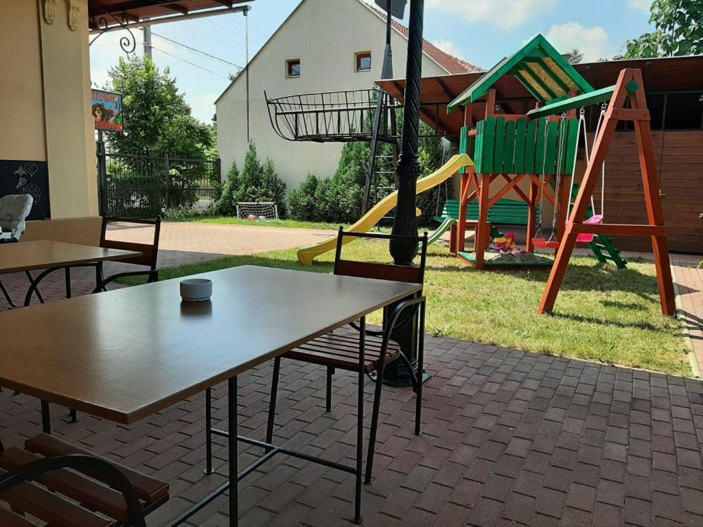 Gyulai Meseház Apartman Exterior foto